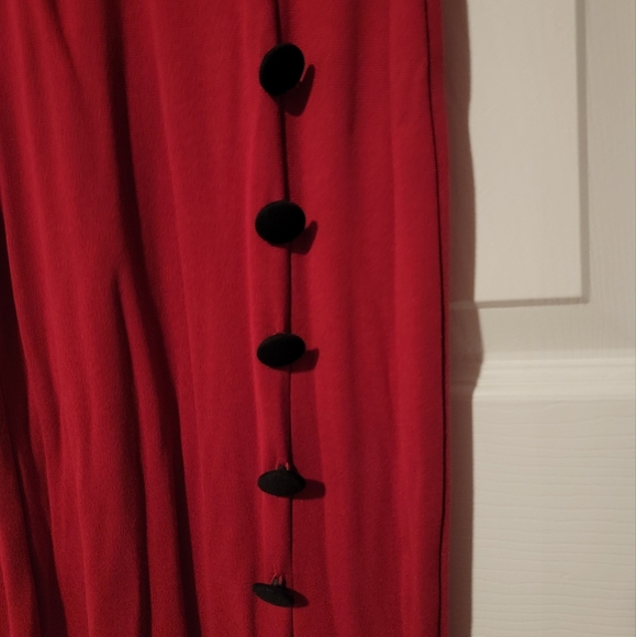 Venus red dress w/ black trim - Picture 3 of 5